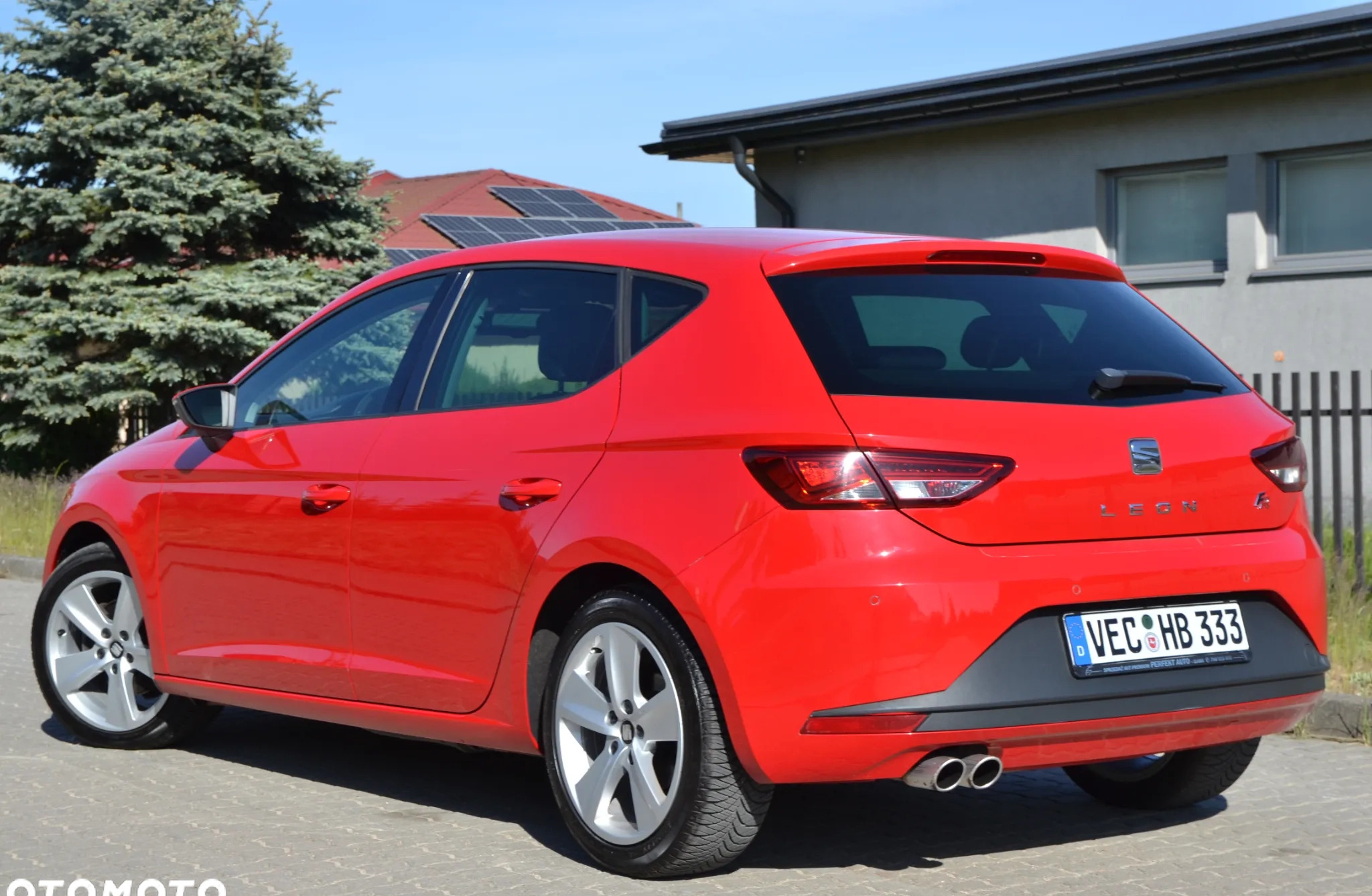 Seat Leon cena 42800 przebieg: 176908, rok produkcji 2013 z Iława małe 781